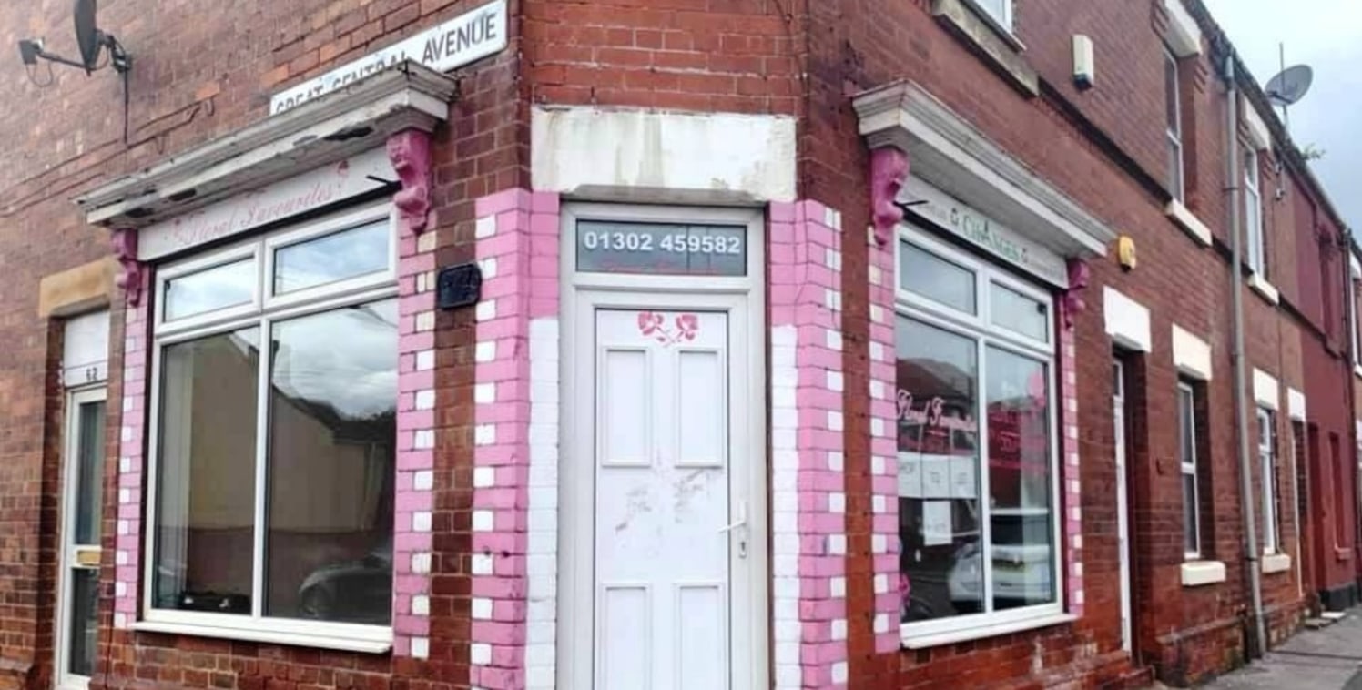 SHOP TO LET! Small retail lock up unit in a great location. Flexible lease terms available. For more information or to arrange a viewing contact Century 21 Doncaster today!