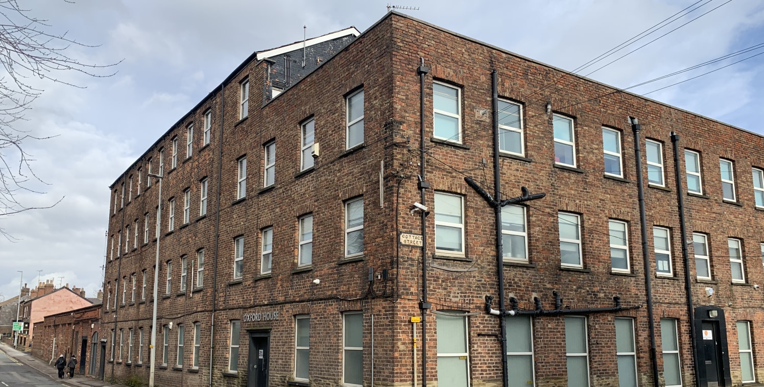 Oxford House comprises a brick built former mill building, formerly the Head Office of HFS Loans, Capital One and The Quint Group.

The building is arranged over two wings providing flexibility to facilitate a multi-let solution or as a single Head O...