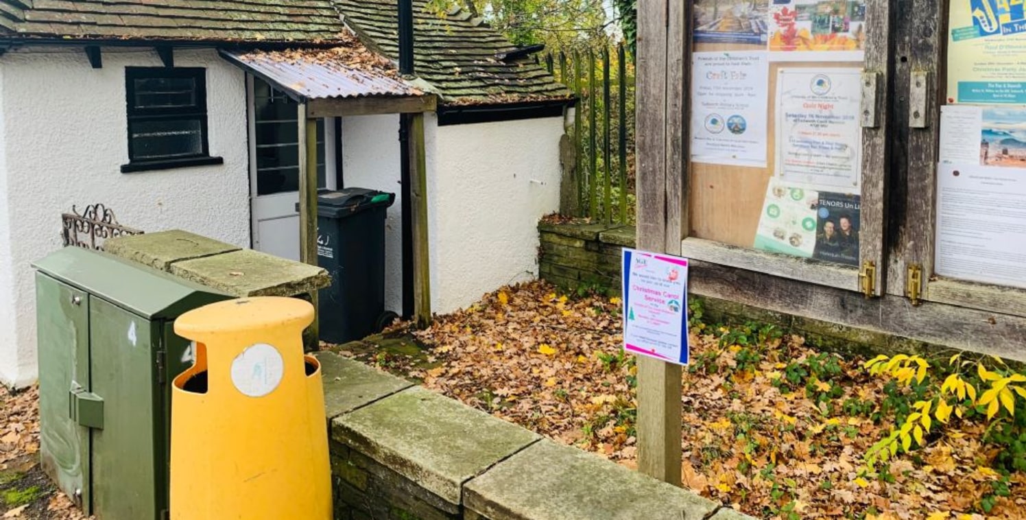 Premises to let close to Tadworth Station