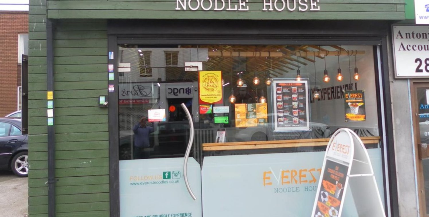 Leasehold Noodle Restaurant & Takeaway Located In West Bromwich\n52 Cover Restaurant (1200 sq ft) Chinese/Malaysian/Thai\n5 Star Food Hygiene Rating\nRef 2394\n\nLocation\nThis outstanding Noodle Restaurant & Takeaway is located in West Bromwich town...