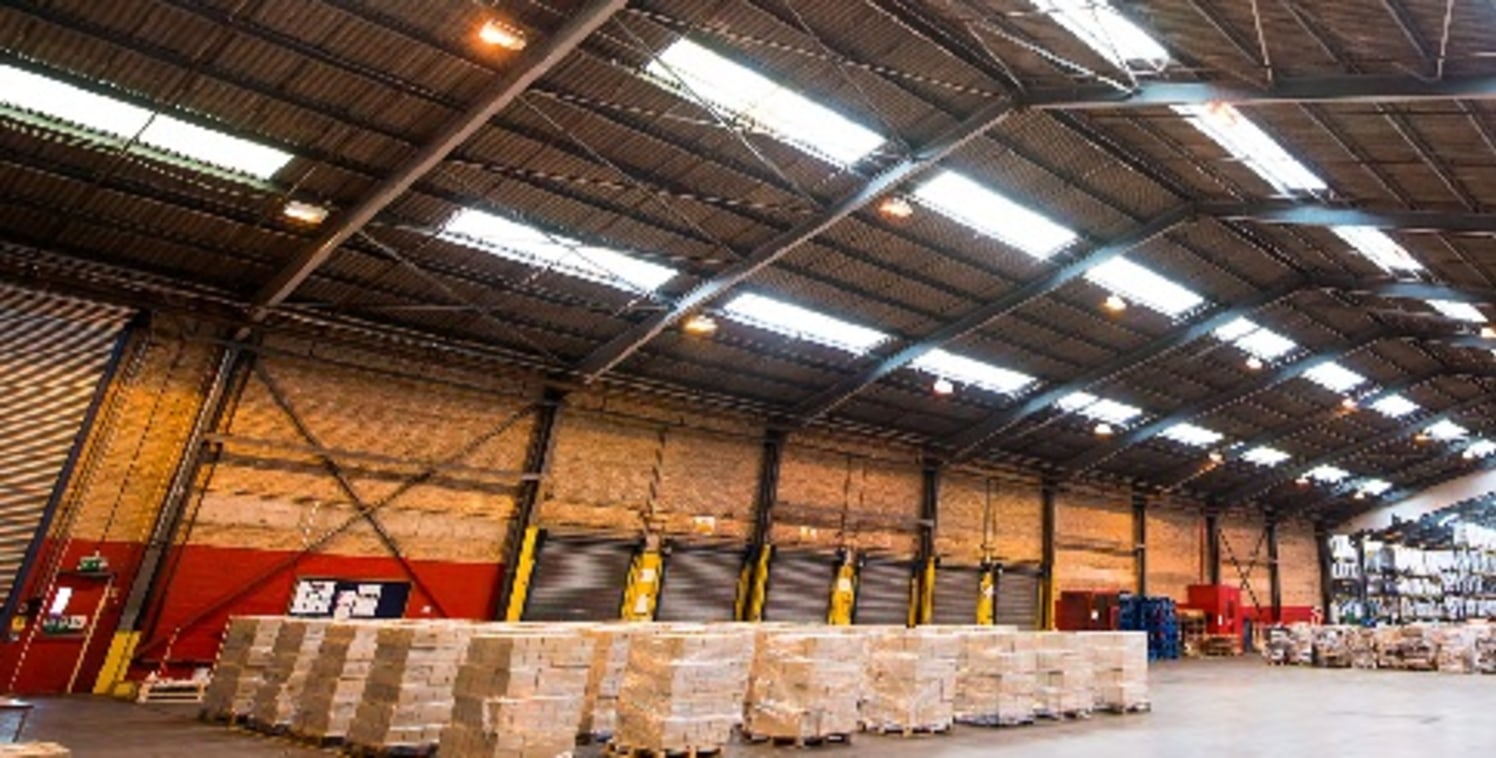 Large industrial/ warehouse premises on a 34 acre site with quayside access linked to the Manchester Ship Canal and Liverpool2 Deepwater Container Port .

Racking available

100,000 - 368,800 sq ft

Bespoke Design & Build opportunities available