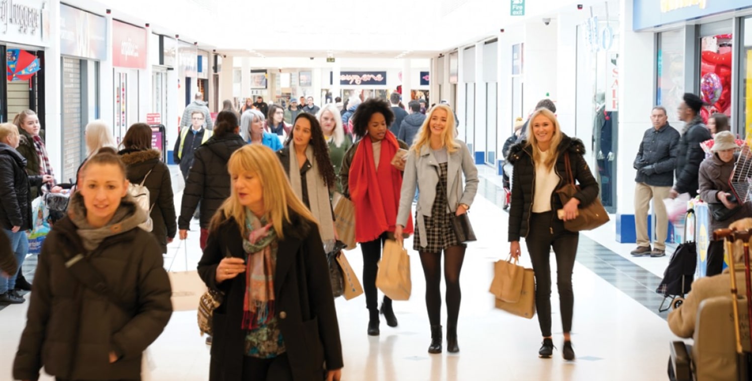 <p>The Wulfrun Centre occupies a prime location in the heart of Wolverhampton&rsquo;s retail core, adjacent to Dudley Street and the Mander Centre.&nbsp; Parking is provided via a NCP multi-storey car park above the Wulfrun Centre providing 570 space...