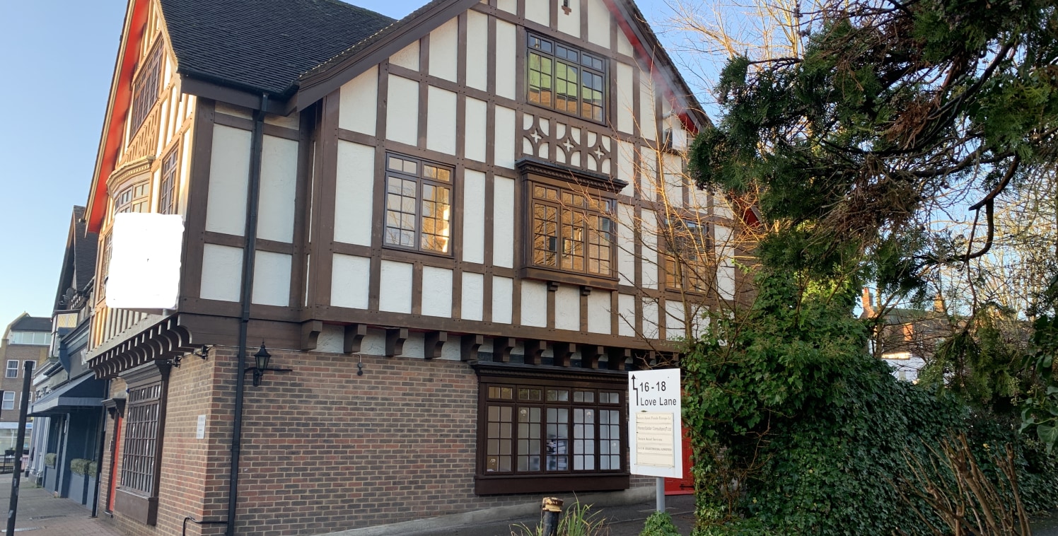 A choice of several office suites in this charming period building. 

Part First Floor 356 sq ft - Last remaining suite

Part First Floor 557 sq ft - LET

Second Floor 581 sq ft - LET

Total 1,494 sq ft

LAST SUITE REMAINING 356 SQ FT AVAILABLE.

The...