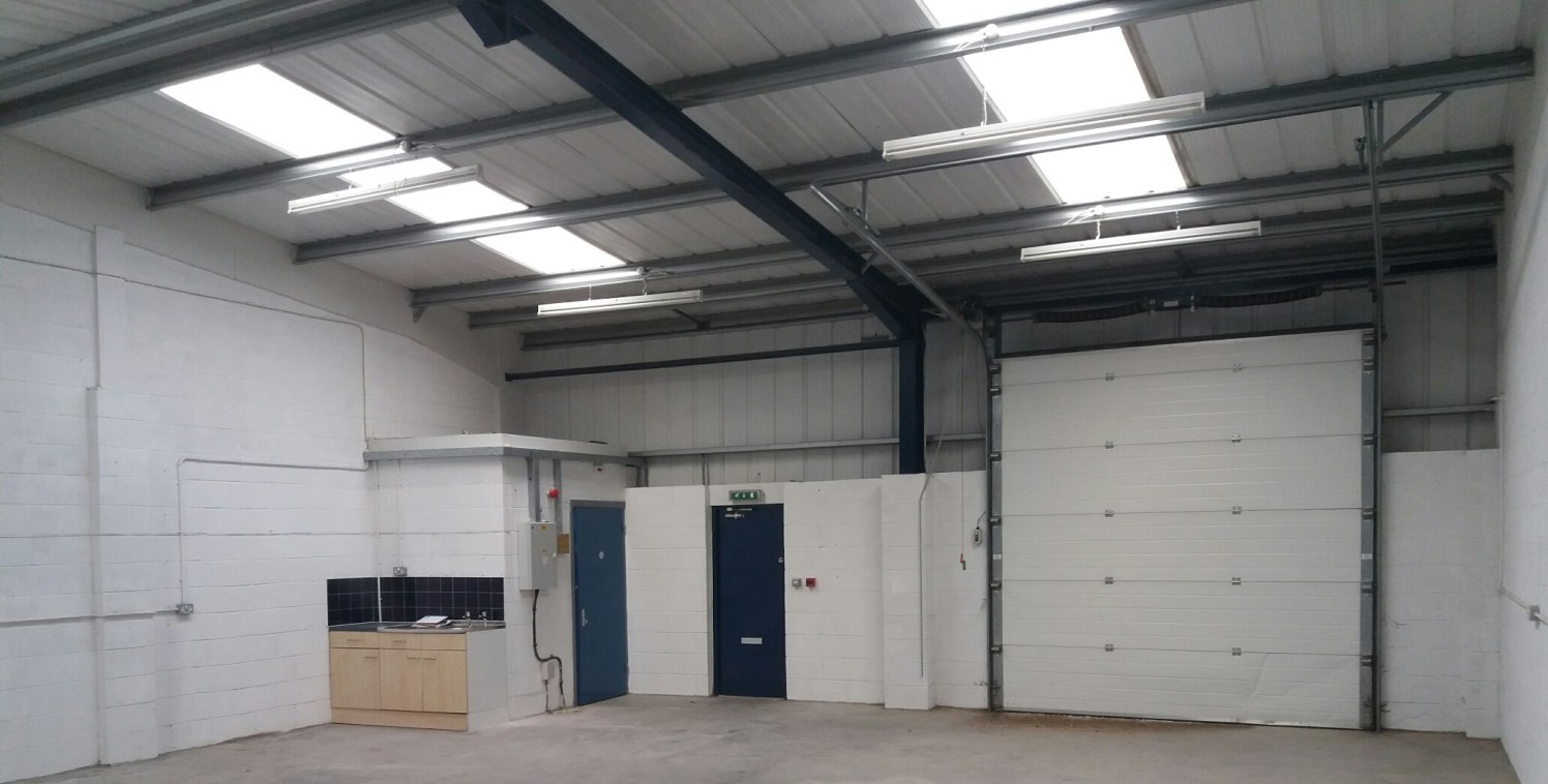 A range of offices and workshops that are available on flexible terms. 

Offices range from 110 to 550 sq ft and workshops range from 960 sq ft to 1,600 sq ft.

Self-storage units range from 25 to 150 sq ft.

Rental available on flexible terms.