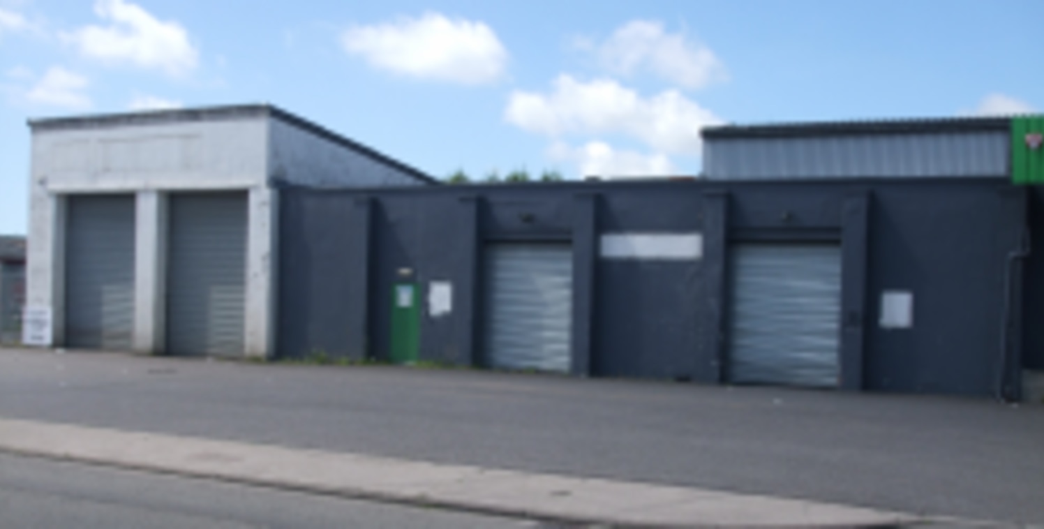 UNIT 3 MAIN AVENUE, BRACKLA INDUSTRIAL ESTATE, BRIDGEND, CF31 2AL\n\nTO LET\n6,405 Sq.Ft.\n\nA mid-terrace warehouse/workshop with direct frontage onto Main Avenue, the main estate road on the estate. The unit has ground level loading plus potential...