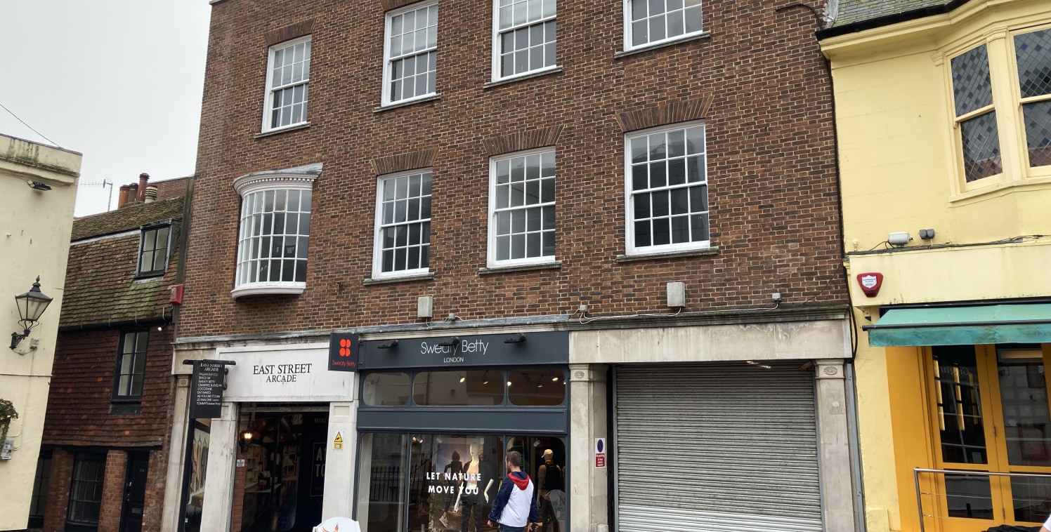 REFURBISHED CITY CENTRE OFFICES TO LET