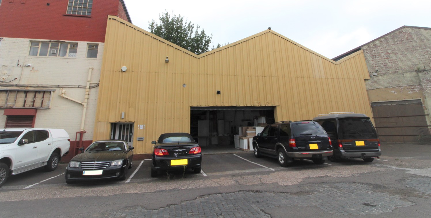 Warehouse/Workshop Premises with Refurbished Offices - Total GIA - 4,682 ft2 (435.00 m2)...