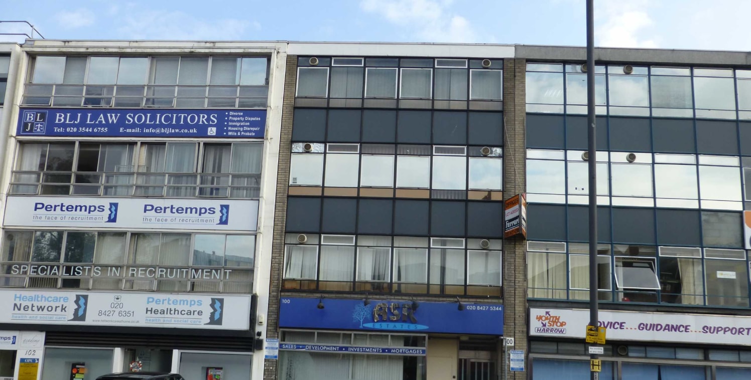 A small suite located on the 3rd floor of this 1960's office building. The building is served by an automated passenger lift and the offices provide basic accommodation, but benefit from good natural light. The suite has 1 parking space.