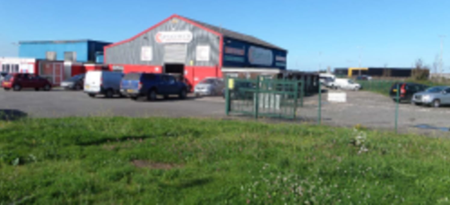 UNIT 5 LLEWELLYN'S QUAY, PORT TALBOT, SA13 1RF\n\nTO LET\n7,966 Sq.Ft. on 0.84ac.\n\nDetached main workshop with annexes within secure fenced yard. Situated at the entrance to the estate. Available on a new lease from March 2020 - quoting rent &pound...