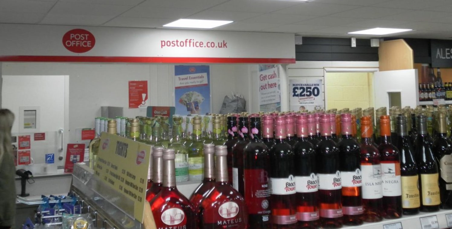 Leasehold Convenience Store & Post Office Located In Worcester\n2 Bedroom flat above (Rental Income &pound;125 PW)\nPost Office Salary &pound;60,000 PA\nRetail (2,000 Sq ft)\nRef 2372\n\nLocation\nThis established Convenience Store & Post Office is l...