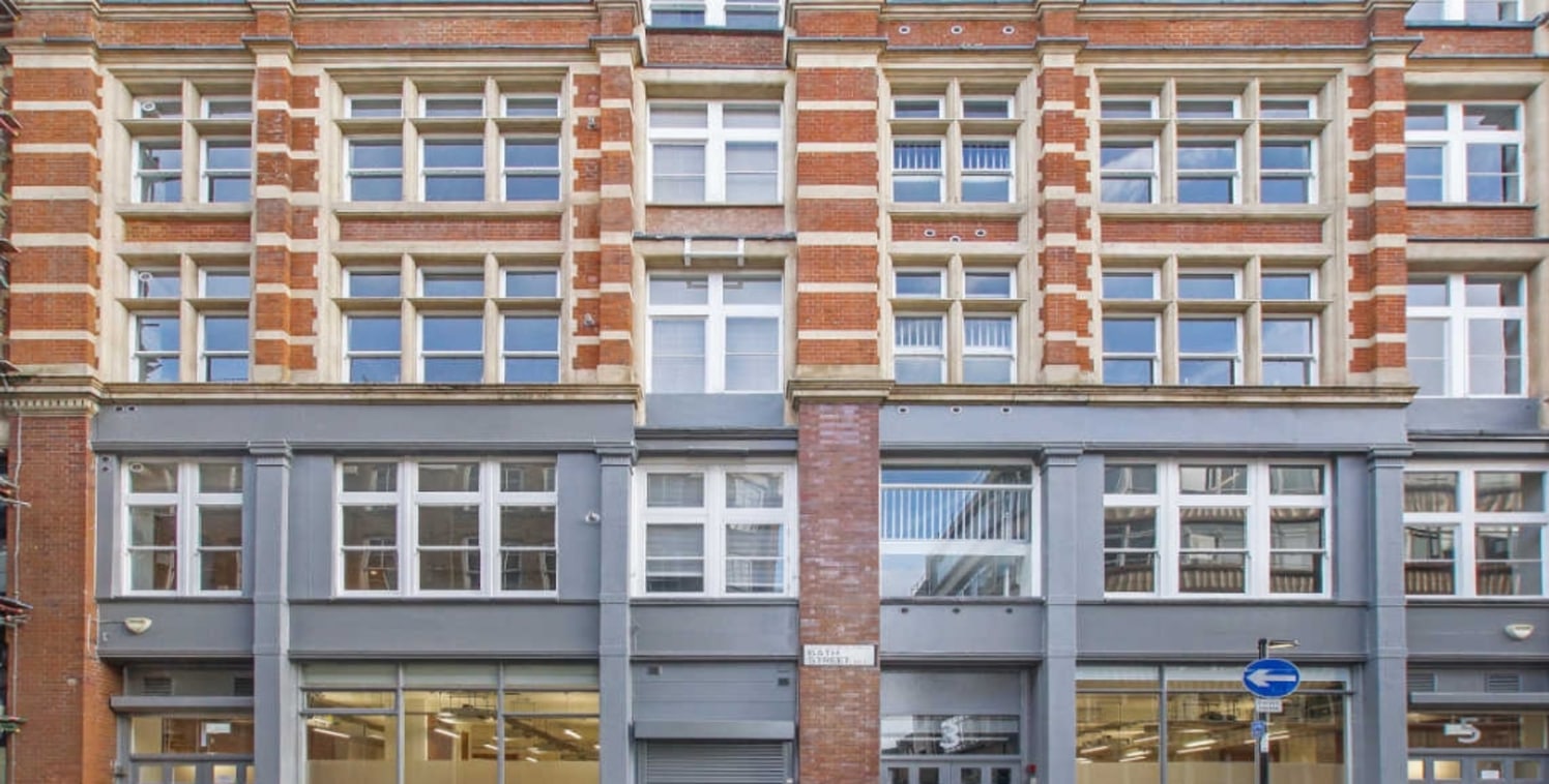 A self-contained office that has been comprehensively refurbished to a high standard to provide media style accommodation. The offices benefit from exposed brick walls, engineered wooden floors, new LED lighting and exposed services.

The building is...