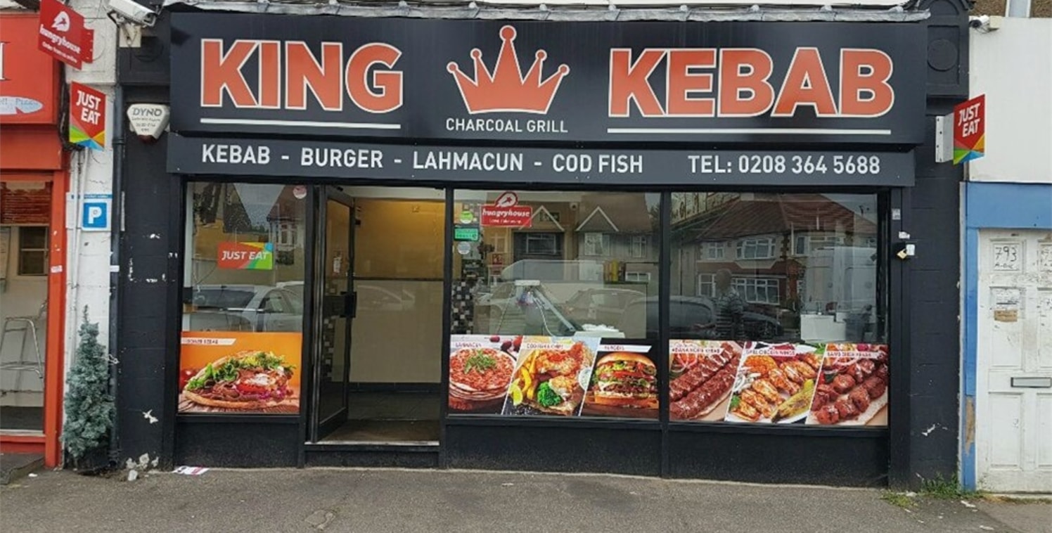 Business lease for sale\n\nalexandra park is pleased to offer this business lease for sale lock up shop kebab takeaway A5 use. The property is located in a parade of shops off A10. Rent Â&pound;13,500 per annum. Business Rate approx Â&pound;1000 per...