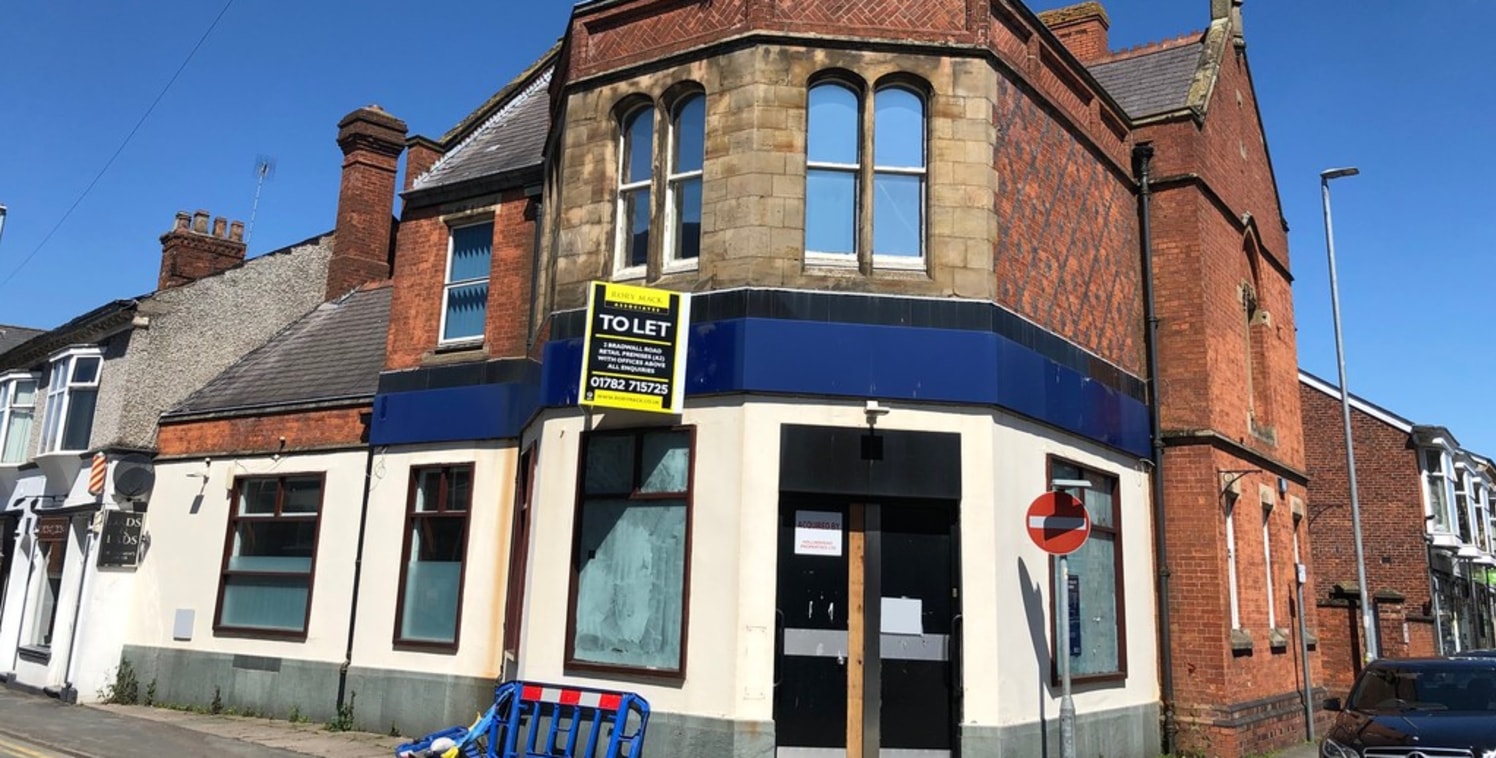 A former bank premises prominently located within the town centre with on-site parking to the rear.