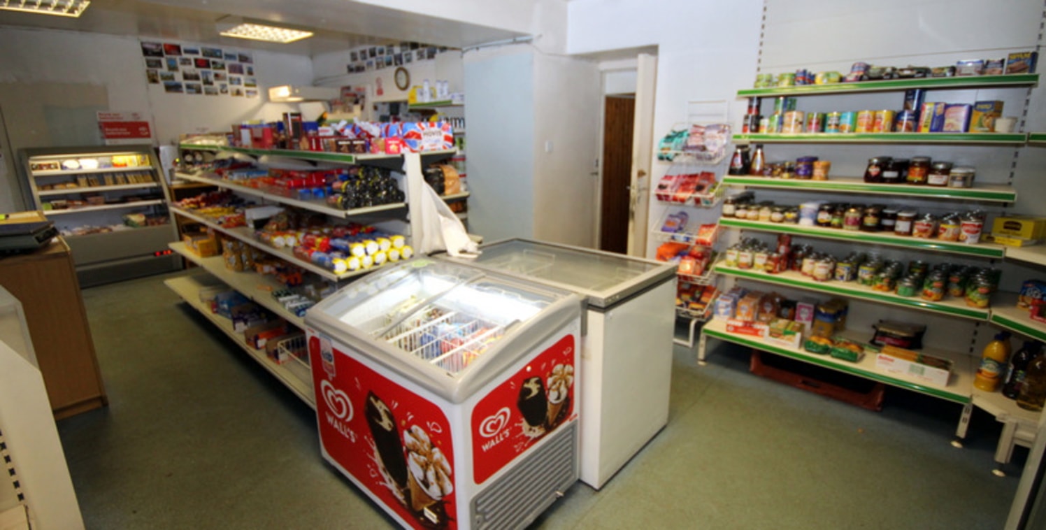 A busy and popular licensed store in the charming community of Glenelg with spacious owners accommodation and superb garden grounds.<br><br>* A busy and popular licensed store (Category B listed) set within the charming community of Glenelg....