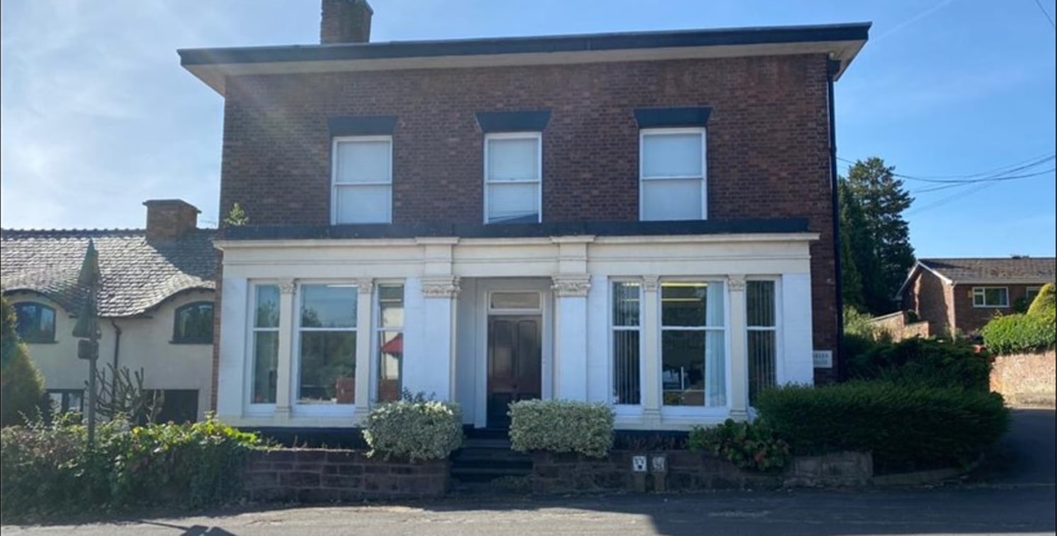 The property comprises an attractive period office building, internally divided into individual suites with central core area, communal kitchen and WC facilities. 

Tenants will be responsible for Business Rates, communications (Internet and phone li...