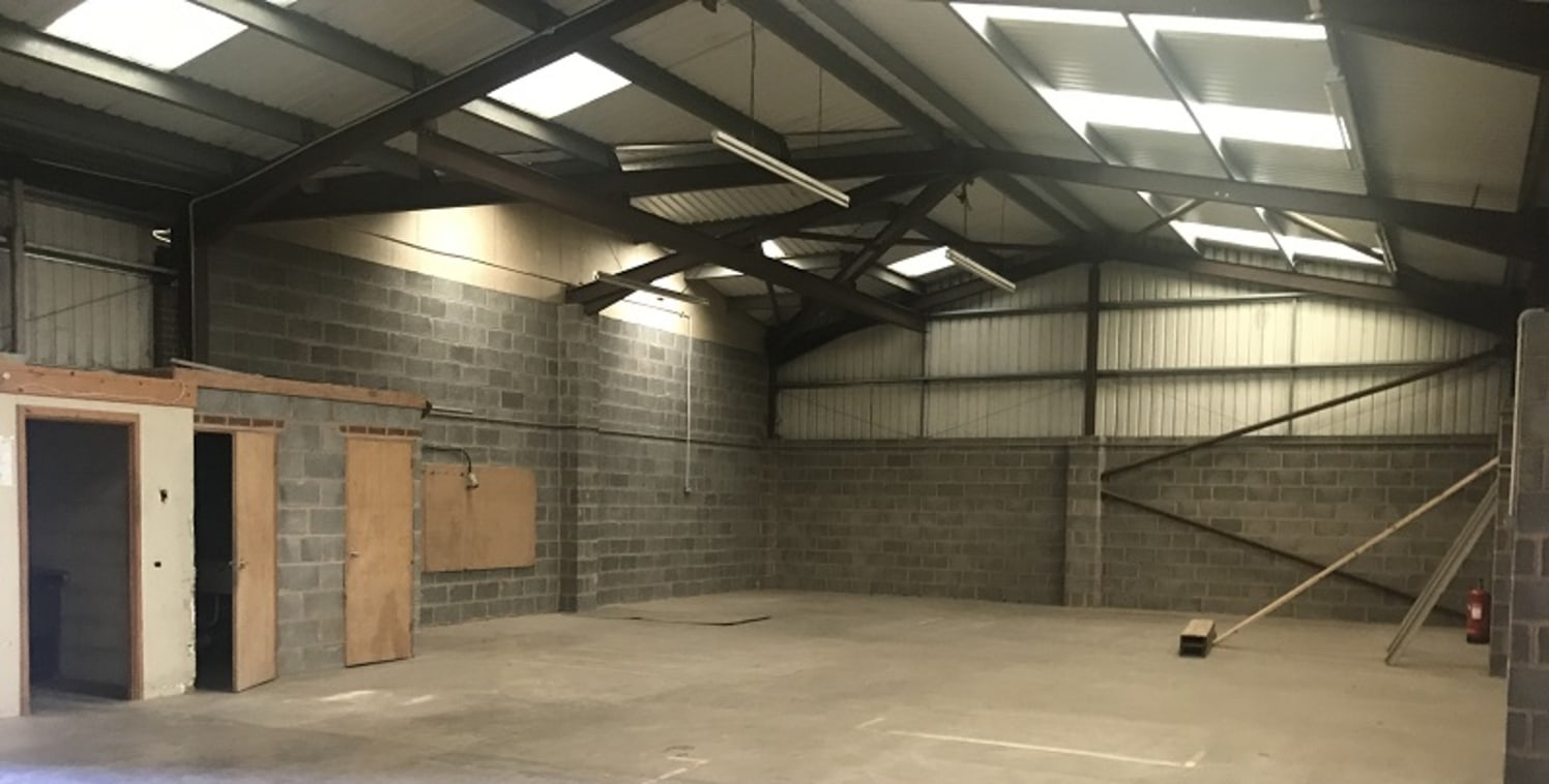 A 2,349 sq ft mid terraced industrial unit located on Grinnall Business Centre with loading and unloading area to the front of the unit.