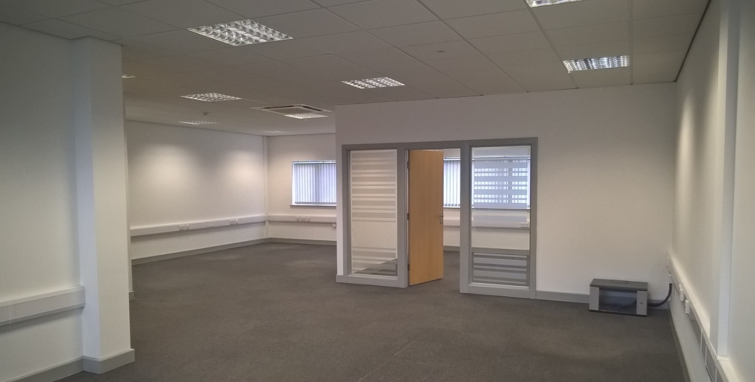 Small offices for between 3 and 6 people.

All inclusive rental agreements

Short term flexible leases

£2,000 per desk per year 

Payable monthly in advance

1 month rent deposit 

Furniture NOT included

Suites can be combined if needed

Broadband...