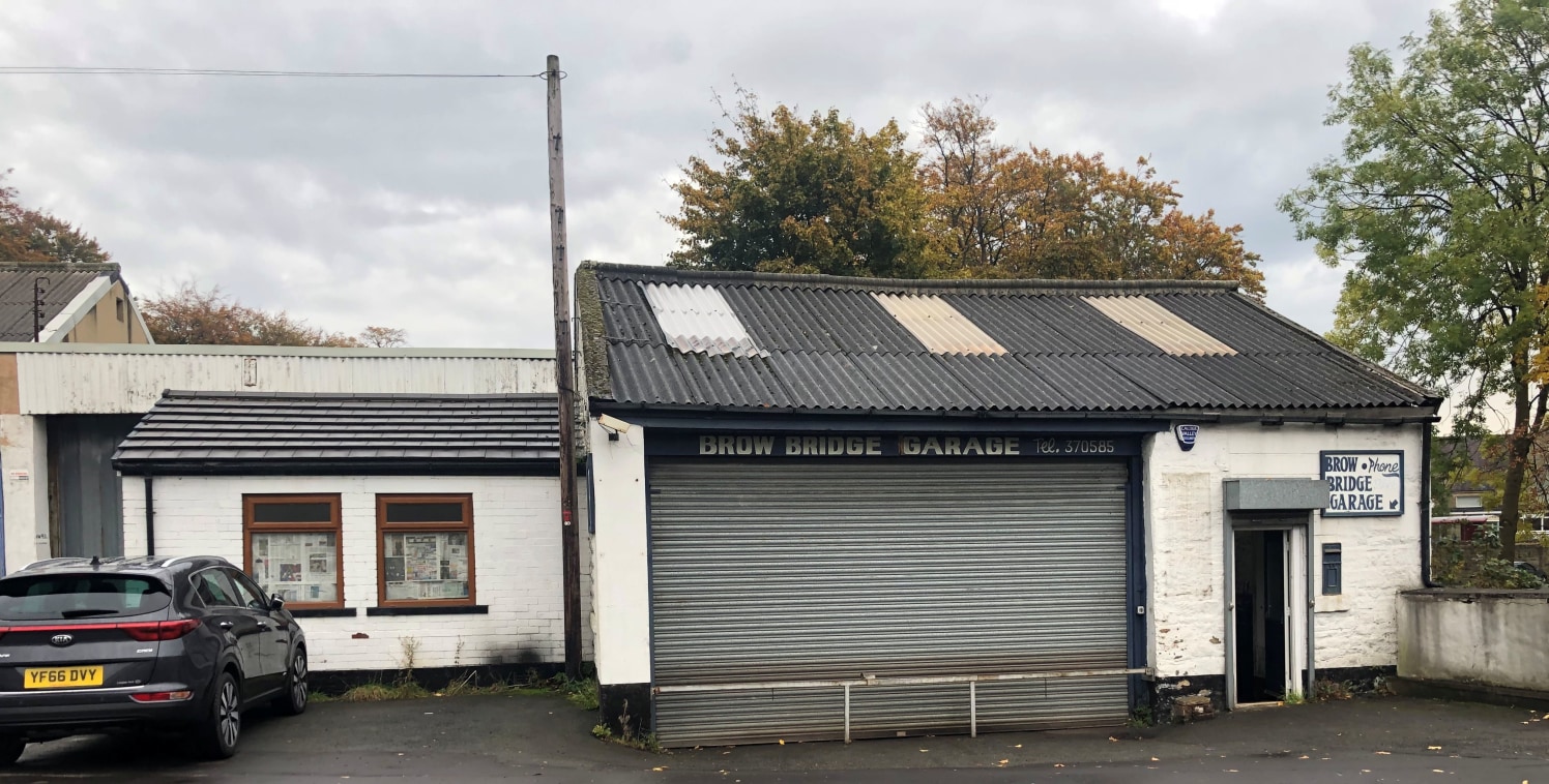 The property comprises a single-storey industrial unit with an adjoining self-contained office building and a small amount of hard-surfaced car parking. Internally, the units benefits from a solid concrete floor, a small partitioned office, fluoresce...