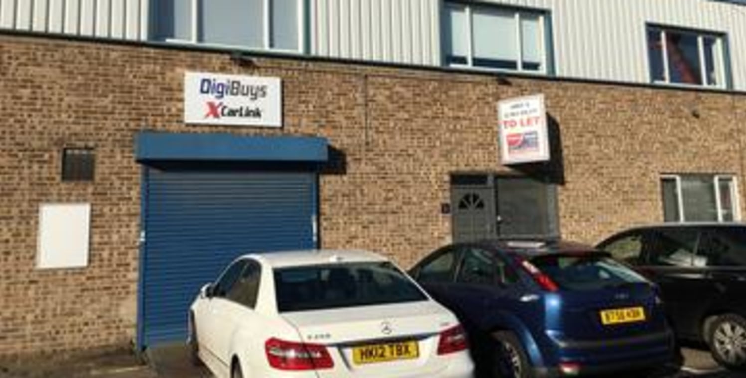 A ground floor industrial/warehouse unit located with in 1.5miles of Junction 5 of the M1.\n\n-Small office area\n-Loading door with electric shutter\n-On-site parking\n-Male and female WCs\n\nPenfold Trading Estate is located on Imperial Way in Nort...