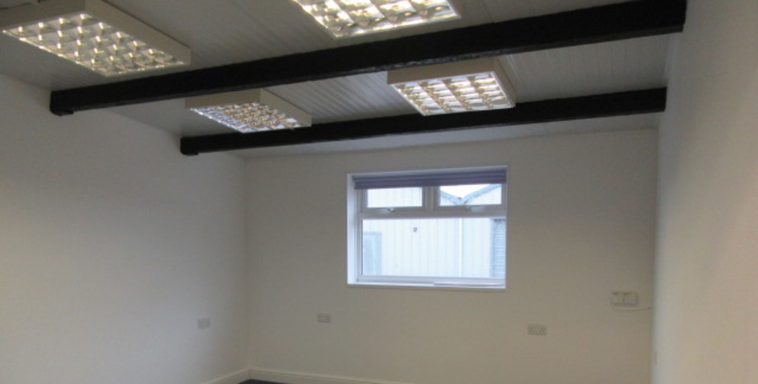 BUSINESS UNIT WITH OFFICES - 100% SMALL BUSINESS RATES RELIEF AVAILABLE - Property features include UPVC double glazing, strip fluorescent lighting, Cat II lighting to office area, insulated roof, BT points, kitchenette, external security light and g...