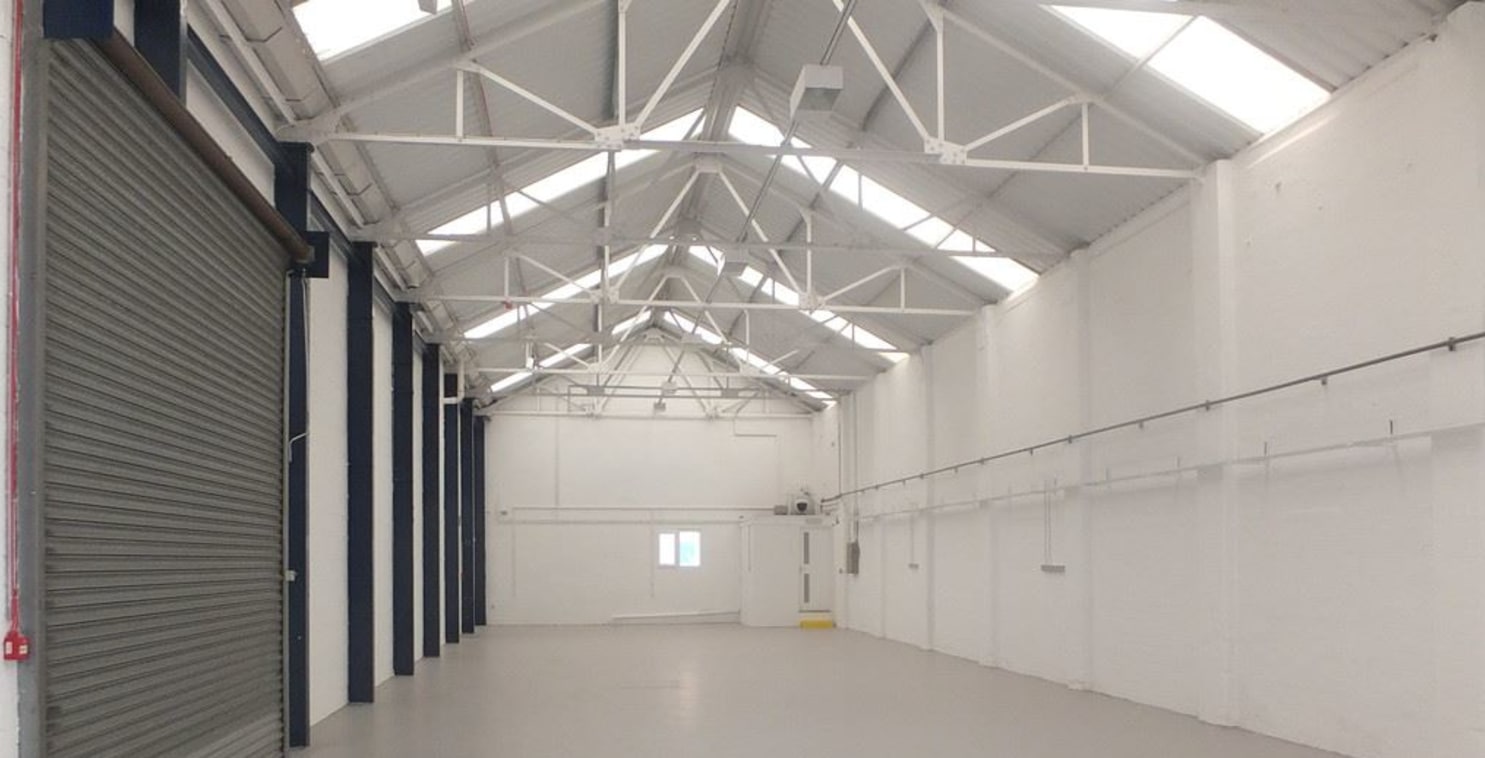 Industrial / Warehouse Unit TO LET

Extending to 309.3m&sup2; (3330ft&sup2;) 

Rent &pound;19,150 pax