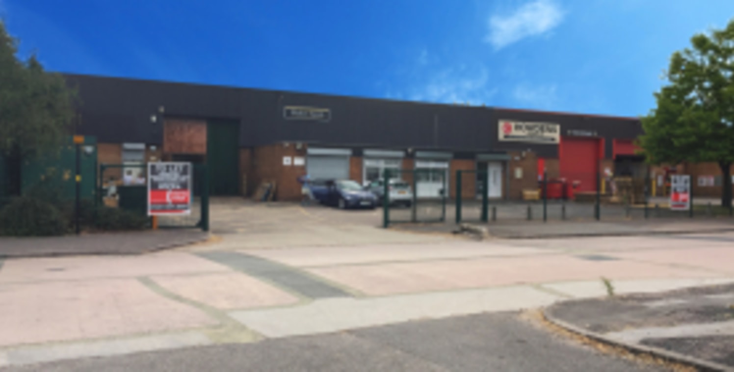 TO LET: To Be Refurbished - Modern Warehouse Unit 9,192 SQ FT (853.96 SQ...