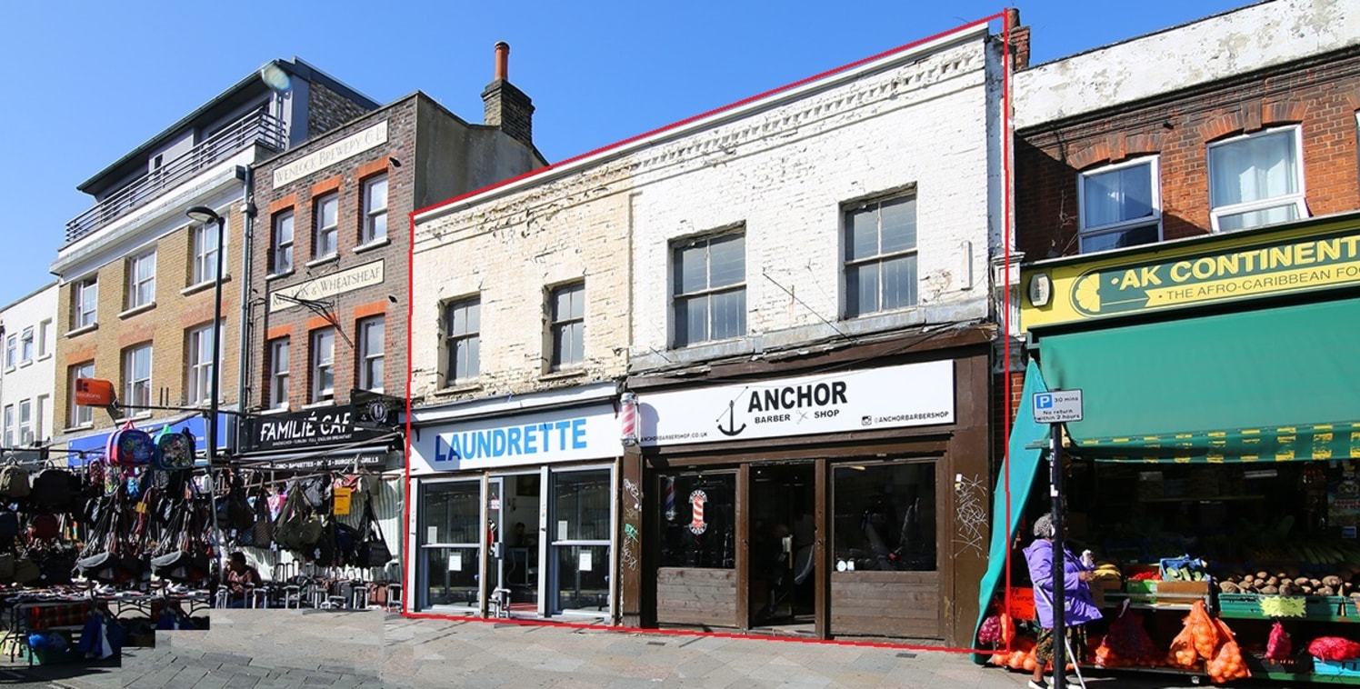 The available units comprise two retail shops on the ground floor with residential uppers above. Currently let to a barbers and a launderette, the two shops measure 1,075sqft together. One-unit benefits from a basement. The upper floors in poor condi...