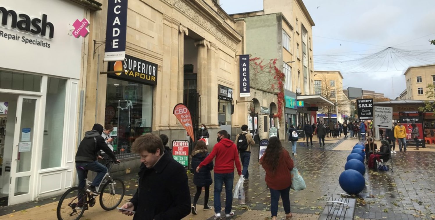 Retail To Let - E Planning Consent