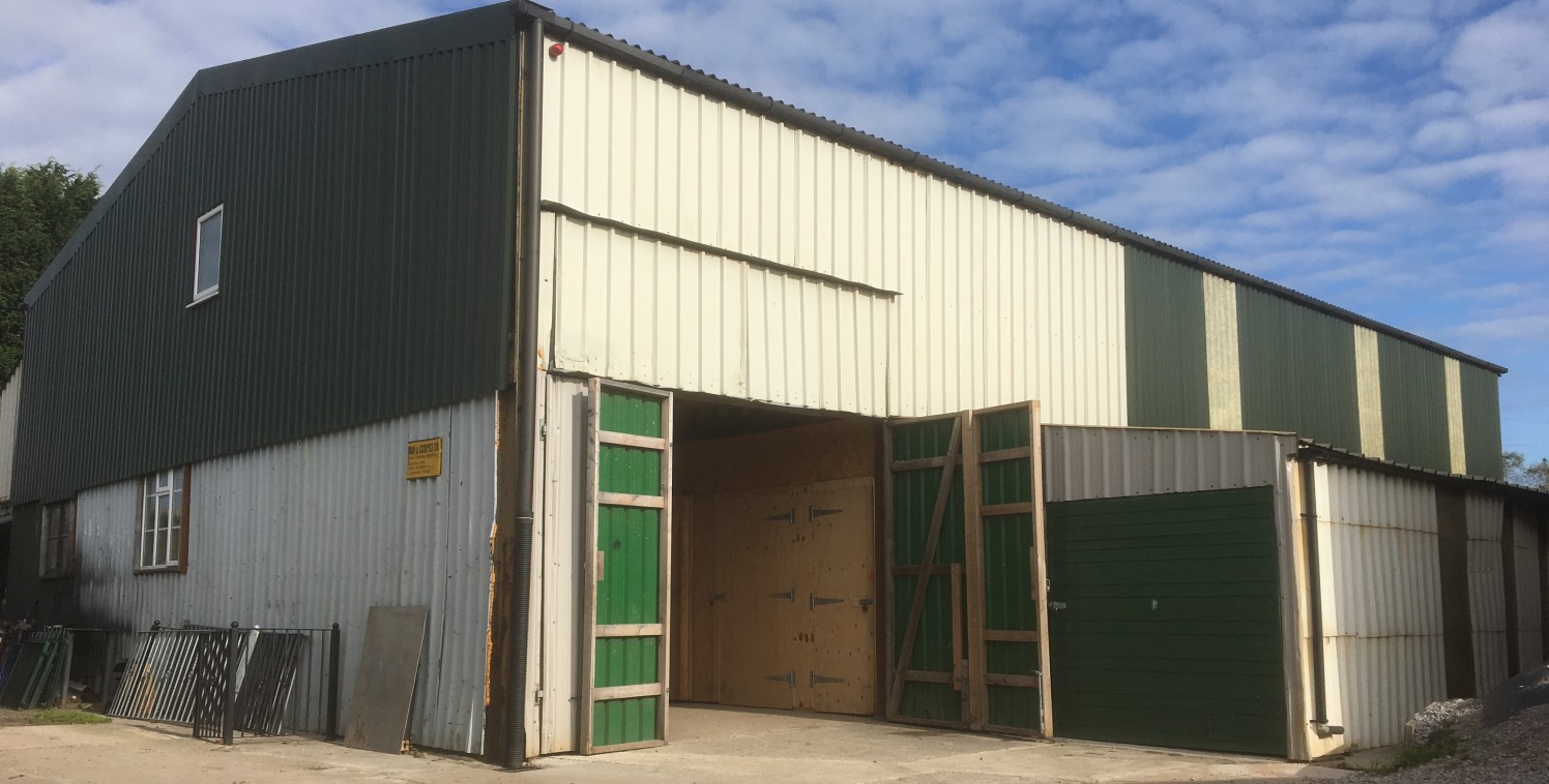 INDUSTRIAL UNIT. SECURE UNIT. EASY ACCESS. APPROXIMATELY 5 MIN DRIVE TO A555.