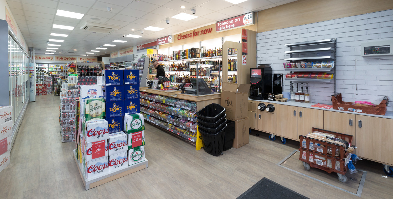 INVESTMENT SUMMARY

Significant development investment opportunity.

Ground floor premises let to Bargain Booze Ltd, a subsidiary company of Conviviality PLC, on a 10 year eFRI lease.

Currently producing £28,000 per annum.

Offers in the region of £...