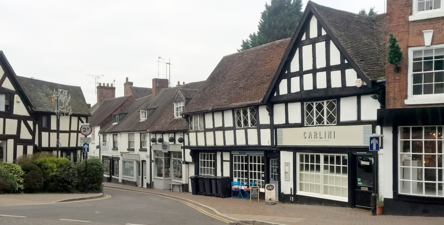 This attractive three storey Grade II Listed restaurant building provides stylishly presented accommodation throughout, extending in total to approx. 1,570 sqft (145.86 sqm) incorporating ground floor restaurant with approx. 30 covers, commercial kit...