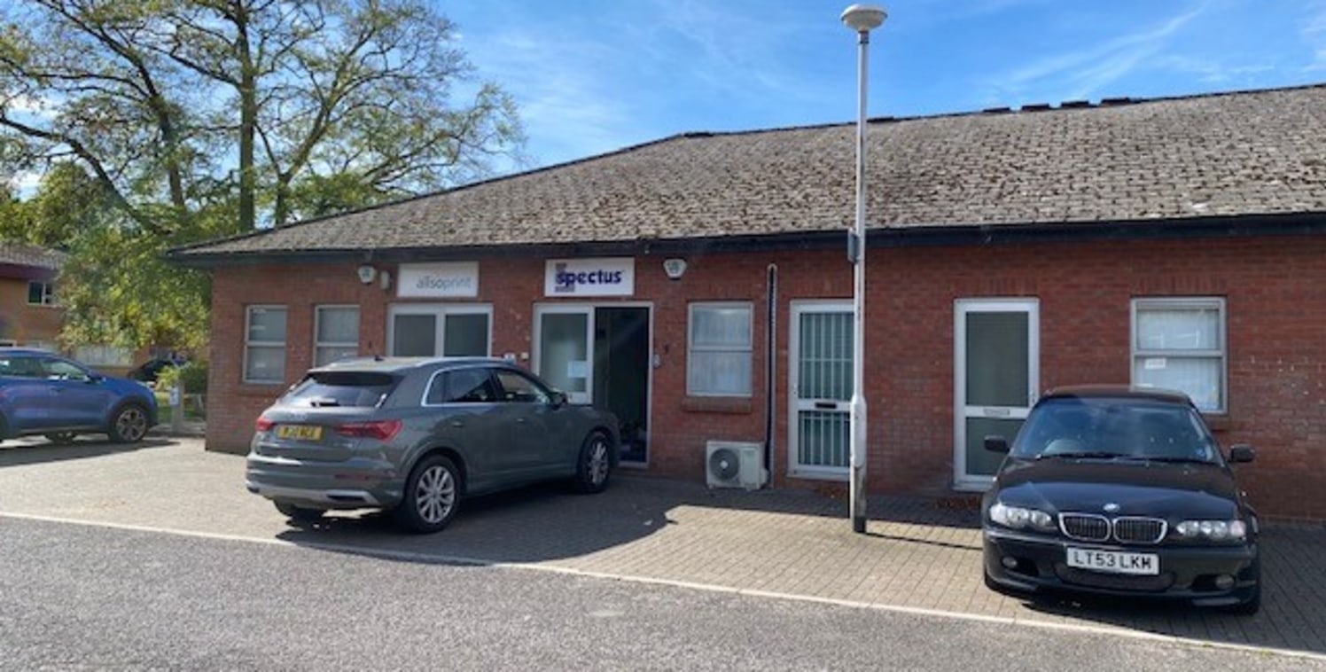 The property comprises a single storey brick building being a mid terrace.

The property is accessed via double doors to the front and includes two directors offices with open plan space, carpet to the floors, painted walls, good natural light, meter...