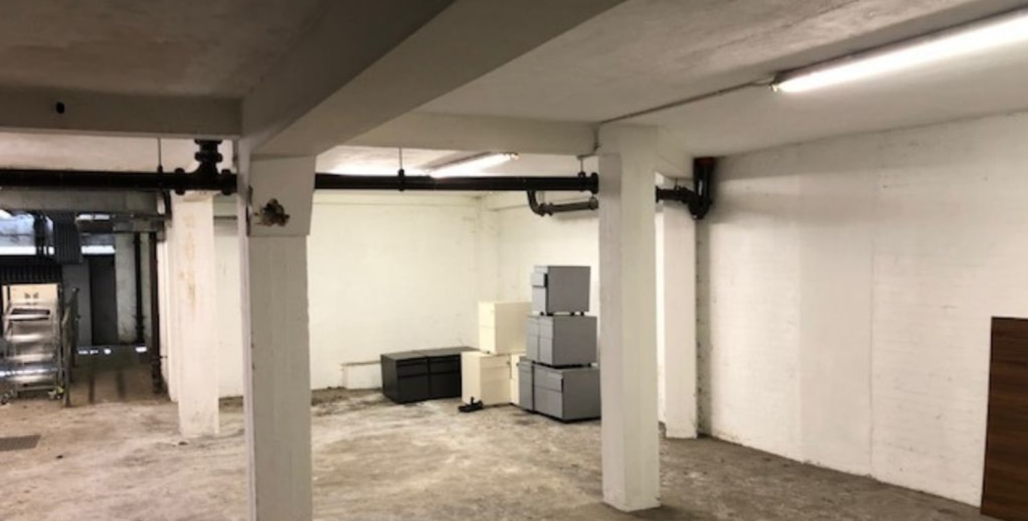 The unit consists of approximately 2,816 sq.ft of clear secure and Basement space that can be accessed on foot as well as having the main car access via the ramp on Emerald street. The unit also benefits from a ceiling height of 2.83m. There is some...