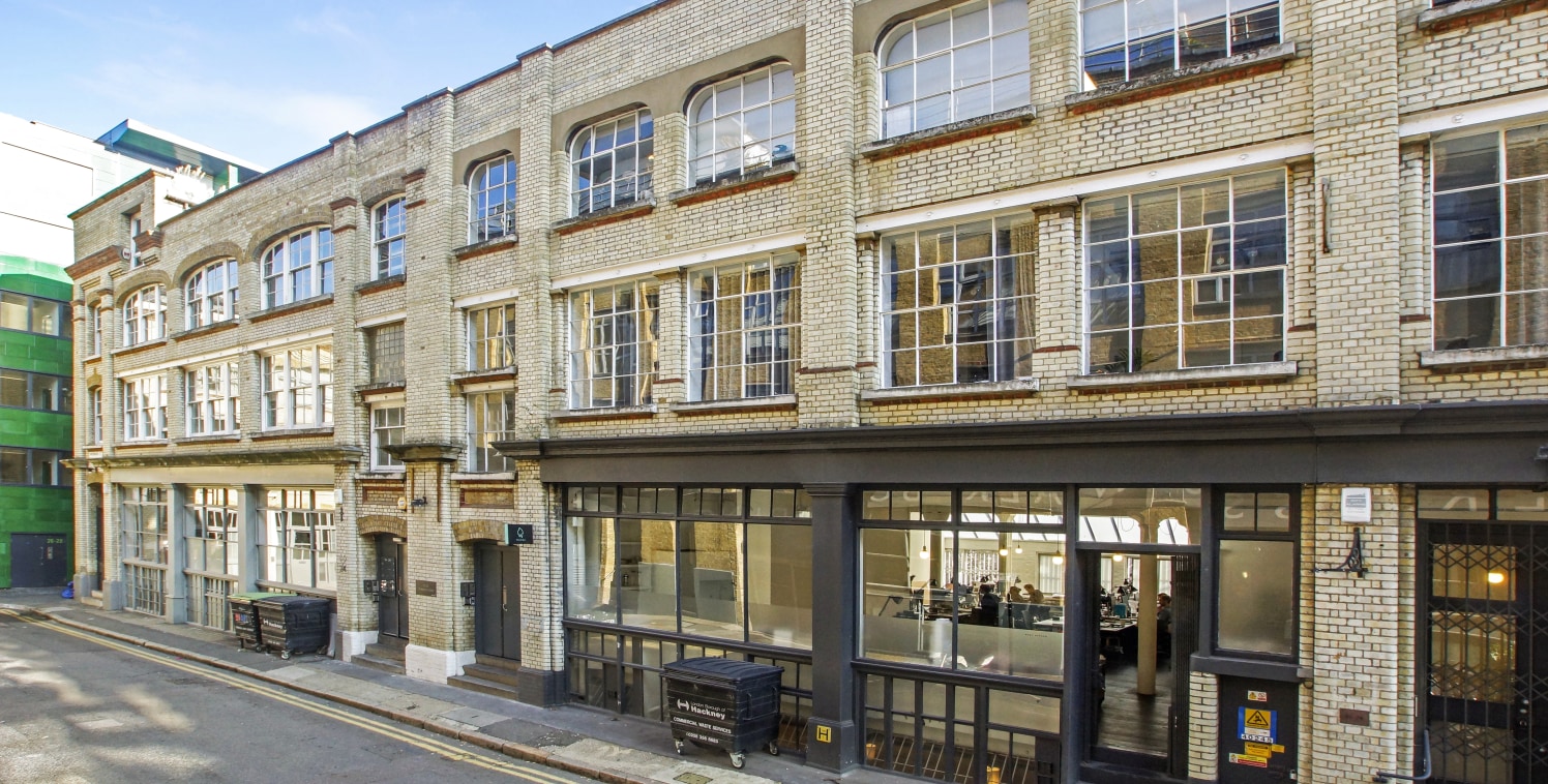 The unit is arranged over the Lower ground floor, however once in the unit it feels very much like a ground floor due to an abundance of natural light and access to a outside terrace. 

It currently benefits from internal partitioning creating 2 glaz...