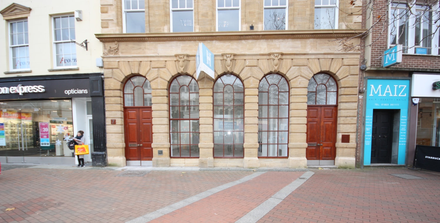 Grade II Listed building with ground floor and basement retail area in the town centre.