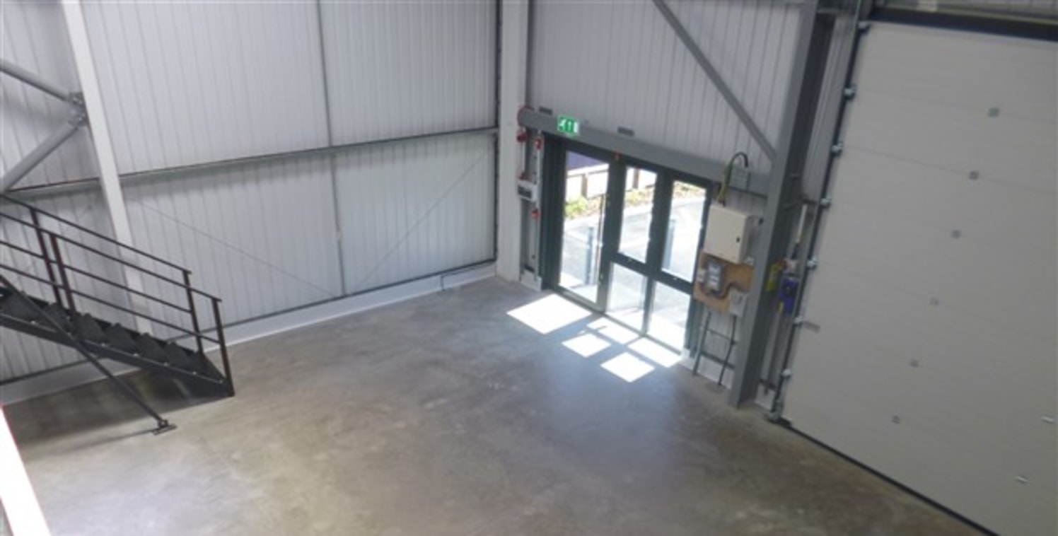 5 brand new industrial/warehouse...