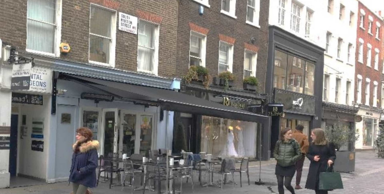 A3 Restaurant for rent on South Molton Street, Mayfair. The premises is arranged over the ground floor and basement and covers a total area of approximately 925 sq. ft....