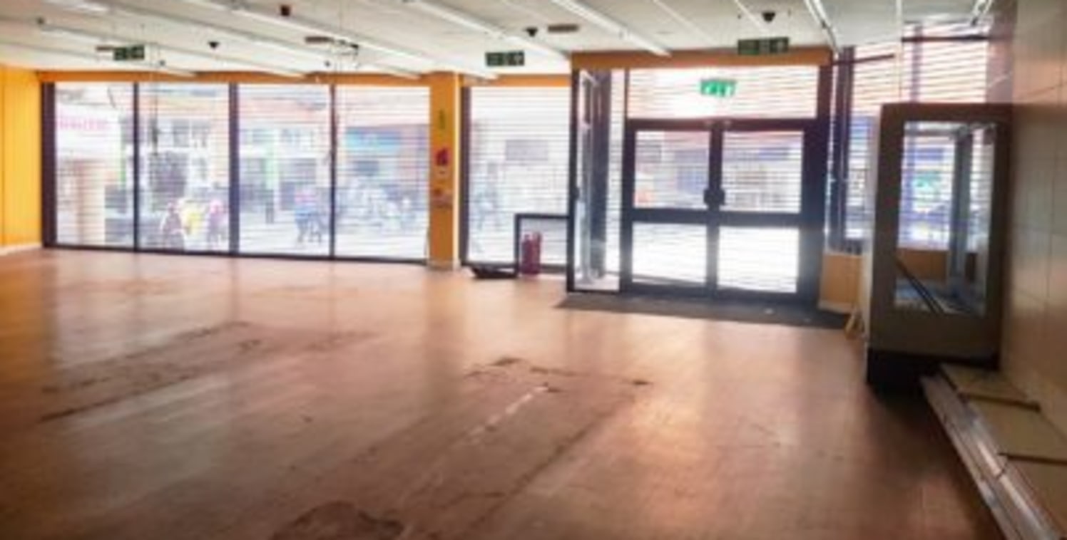 We are pleased to offer a new lease of a substantial retail property that occupies a prominent corner town centre position.<br><br>The property previously operated as Pound World and would be suitable for a variety of retail trades....