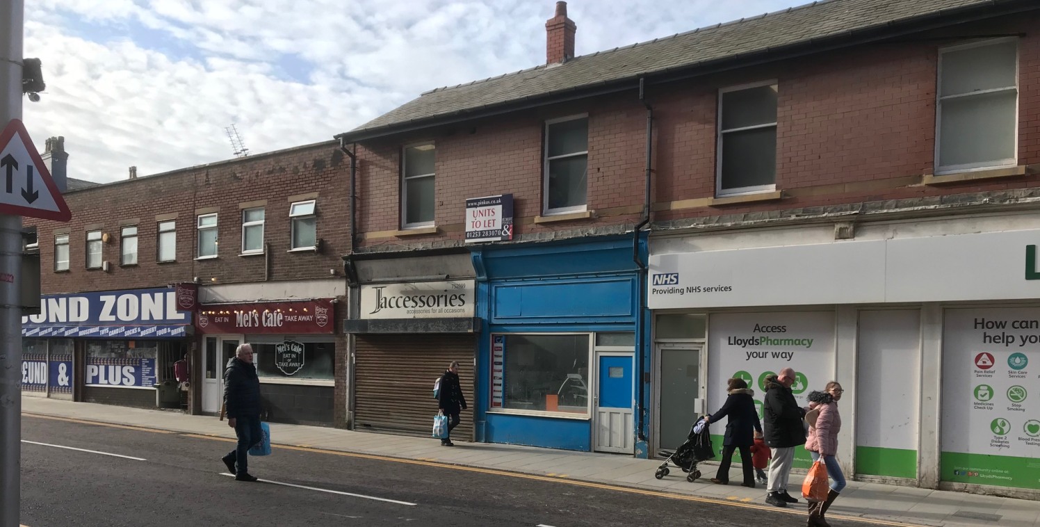 Self contained ground floor lock up shops benefitting from:

*Upvc window frontage

*Laminate floor

*Suspended ceiling including grid lighting

*WC facilities