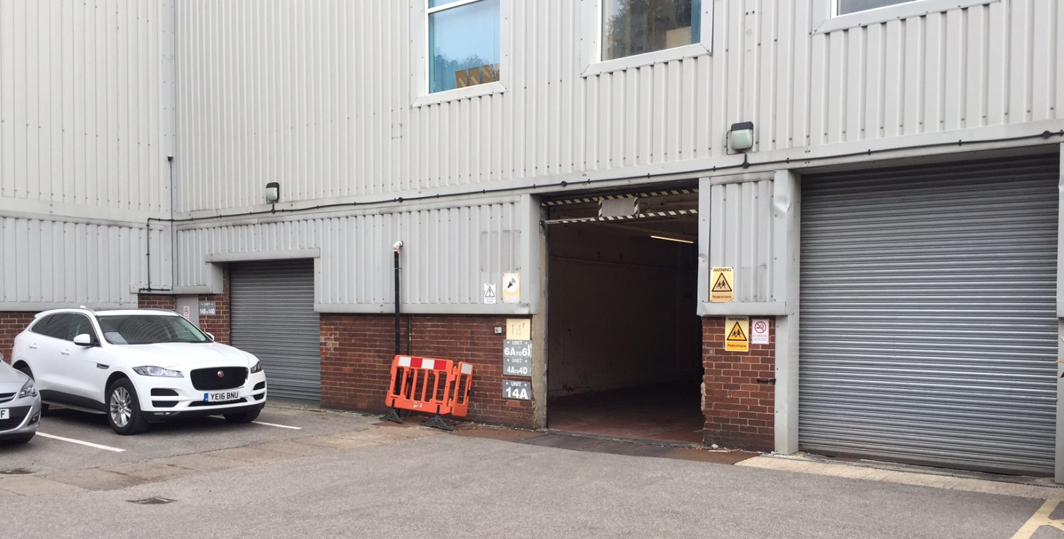 *Rents from £3,000 per annum exclusive* 

The premises briefly comprise a warehouse/ industrial unit located within Calderdale Business Park on the outskirts of Halifax Town Centre.

The unit itself benefits from having a solid concrete floor, double...