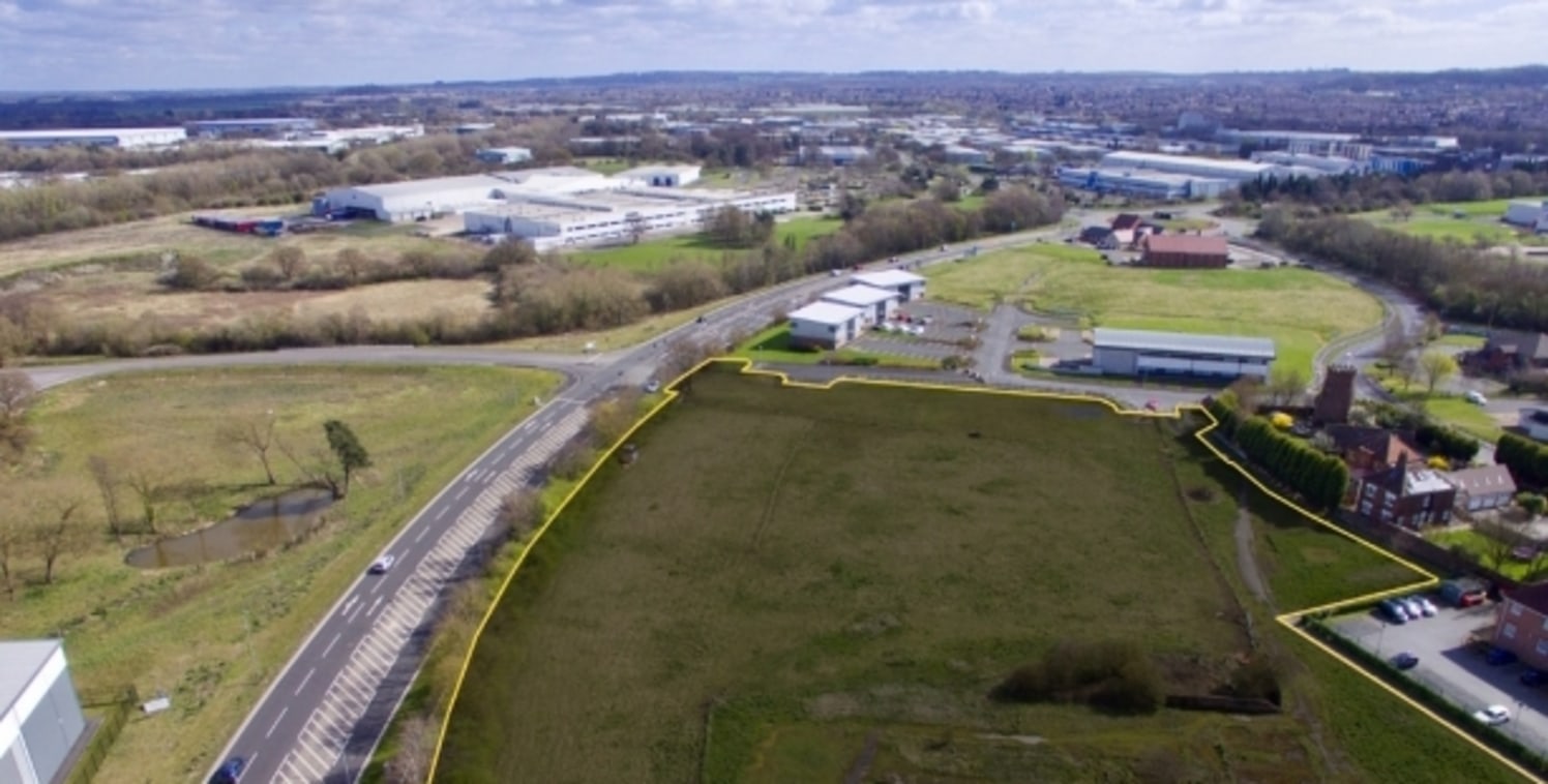 The site is being developed to provide 63,000 square feet (5,853 square metres) of high quality, new build light industrial units within a landscaped environment. Available sizes will range from single units of 1,548 square feet (143 square metres) u...