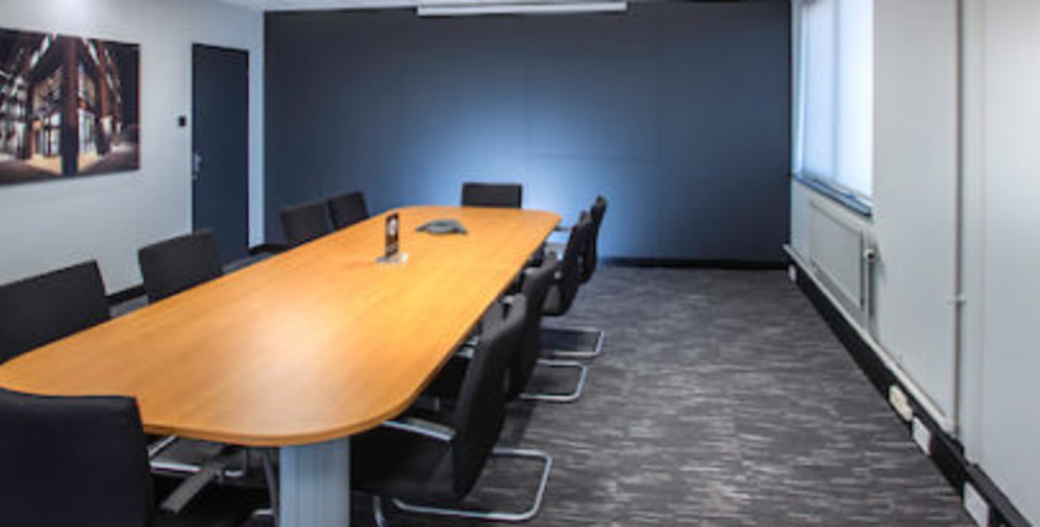 St James Business Centre is a 2 storey office building with a range of office sizes to cater for businesses of any size or type.<br><br>The building has many strengths, but one of its key attributes is the ability to offer both conventional and fully...