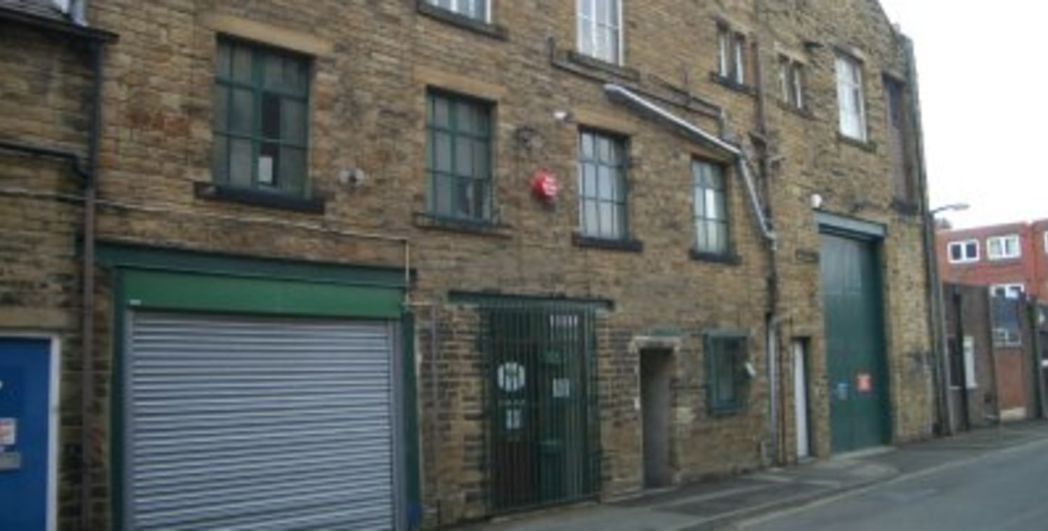 **INCENTIVES AVAILABLE TO ENCOURAGE A QUICK LET**

The property briefly comprises two ground floor workshops with with first floor office/stores. The ground floor benefits from solid concrete floor, fluorescent strip lighting, drive in access via two...