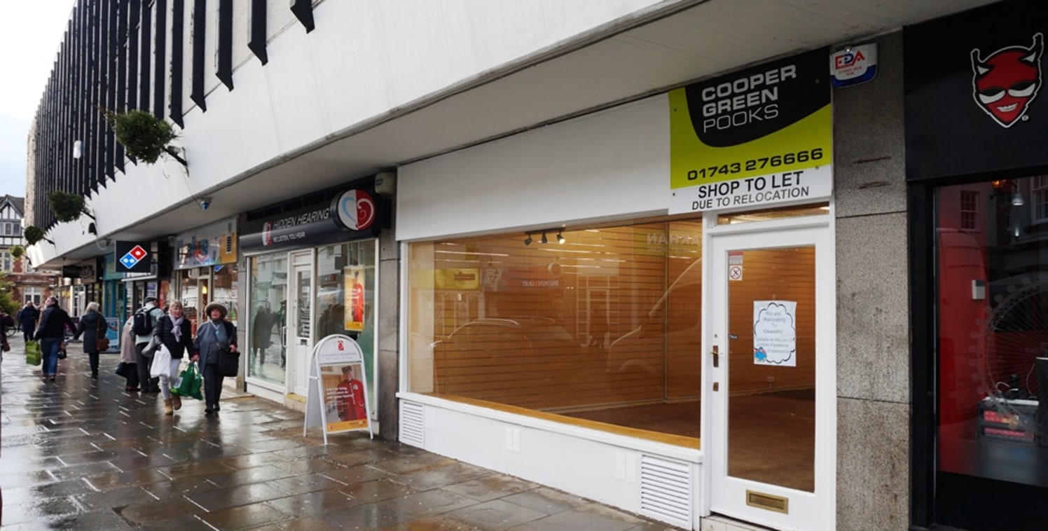 Easily Manageable Town Centre Shop Unit\n\nGround floor with basement storage\n\nSelf Contained\n\nSales Area 41.06 sq m (442 sq...