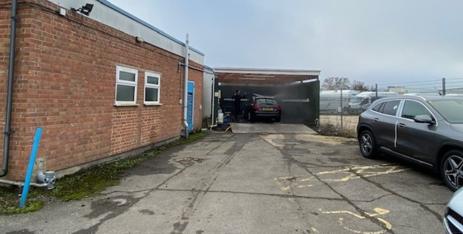 Units B & C The Beta Centre comprises an industrial/warehouse unit with a separate self-contained building also available, which is ideally suited for a use as a showroom/retail property, canteen or office/administration building. The site is fully s...