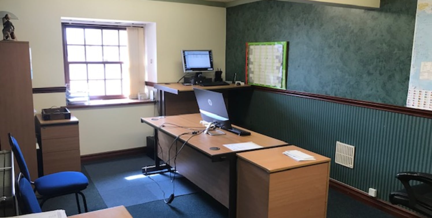 Available to let is this centrally located first floor office in Carew Wharf, a very short distance from the Torpoint ferry. A first floor office suite currently divided into a number of individual rooms detailed below.