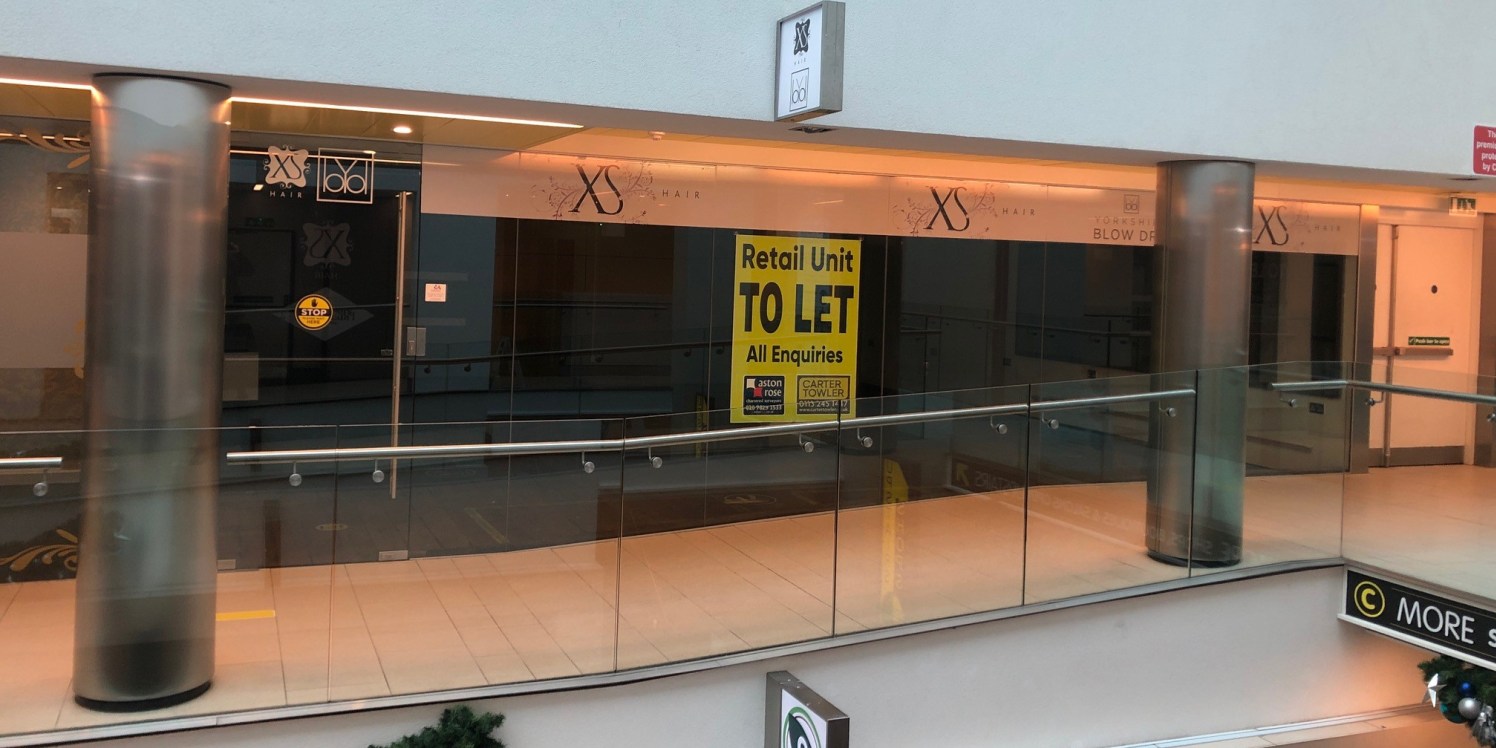 The property comprises a prominent unit located on the 1st floor of Central Arcade overlooking the entrance of Trinity Leeds on Briggate. The Arcade offers a vibrant mix of independent and national leisure/retail operators that benefit from high foot...