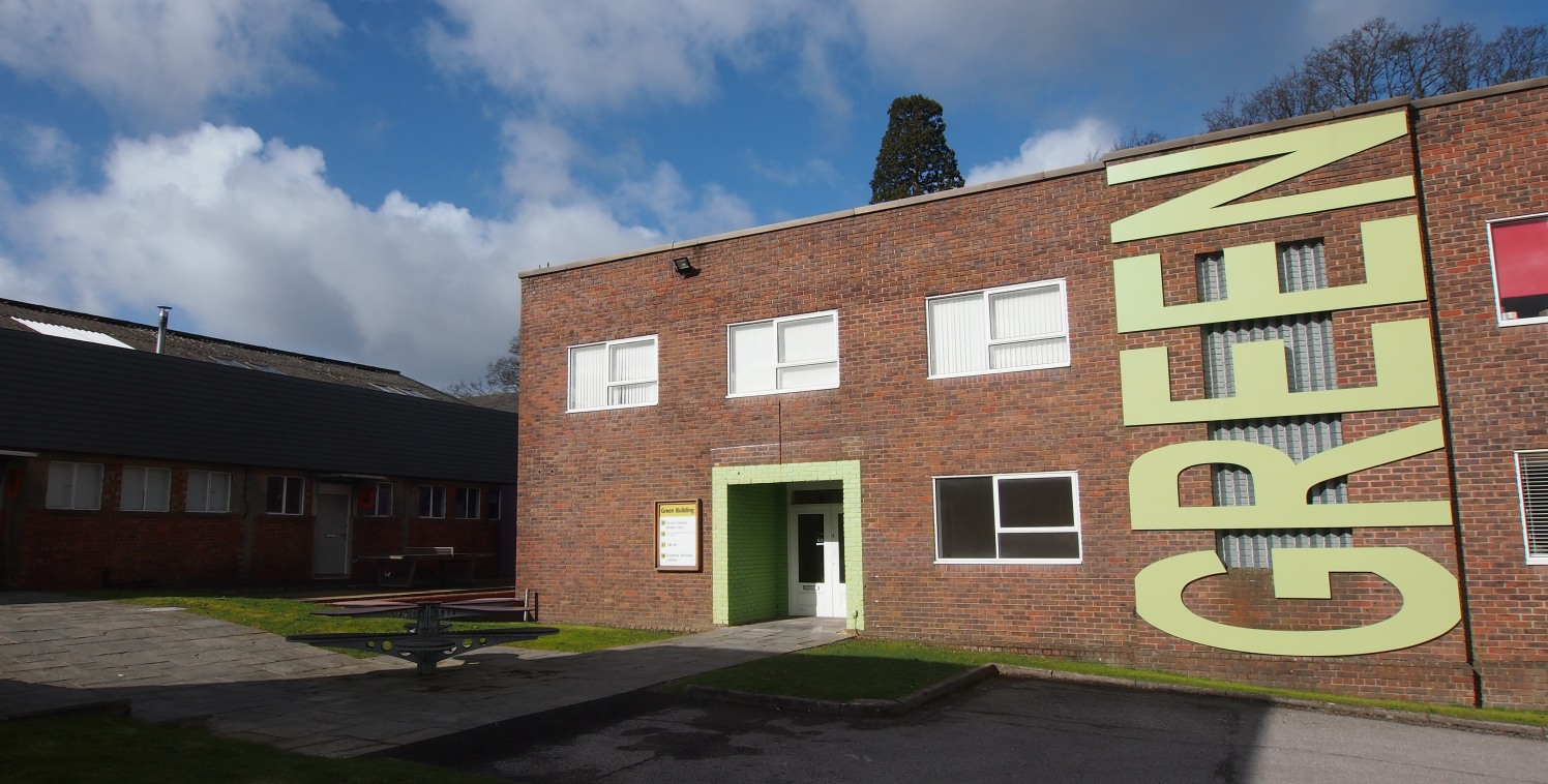 * Open plan office set with Graylands Estate which comprises a restored collection of offices and workshops in a beautiful setting.