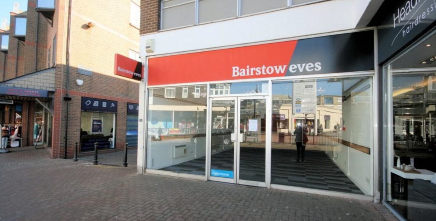 <p>This retail parade consists of 5 retail units with offices above, situated in a prominent location within the heart of Wickford town centre, close to the railway station.&nbsp;</p><ul>

<li>Lock Up Office/Shop</li>

<li>Central High Street Locatio...