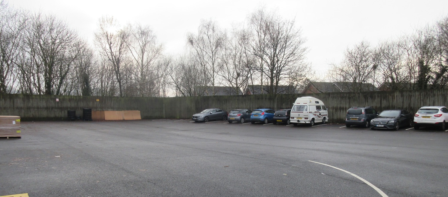 Unit 65, Bay 2<br>JJX Logistics, Third Avenue, Pensnett Trading Estate, Kingswinford, DY6 7GA<br>Unit 65, Bay 1, Kingswinford<br><br>Guide Price<br><br>&pound;30,000 per annum plus VAT<br><br>Floor Area (Max)<br><br>5,965 SqFt ( 554 SqM )<br><br>This...